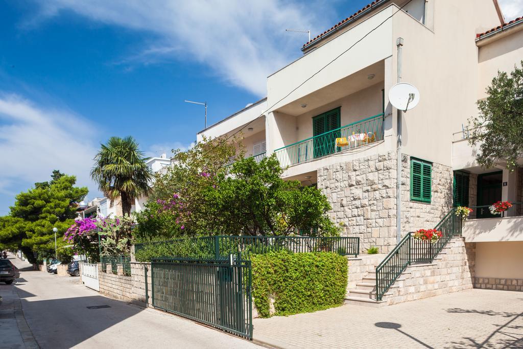 Apartment Nevia Makarska Habitación foto
