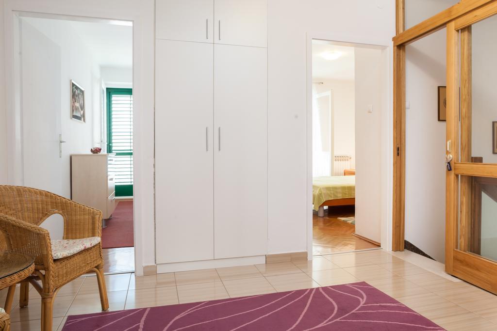 Apartment Nevia Makarska Habitación foto